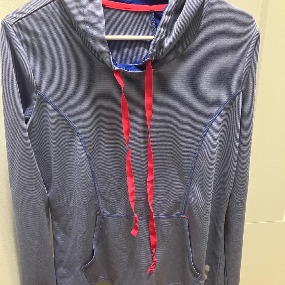 Lightweight, silky hoodie with pocket, women’s small